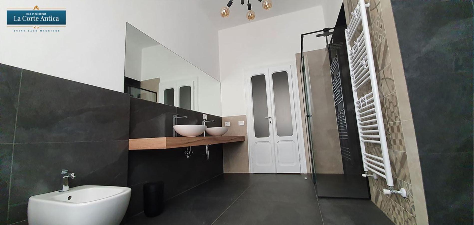 B&B La Corte Antica - Luino Lago Maggiore Bagian luar foto